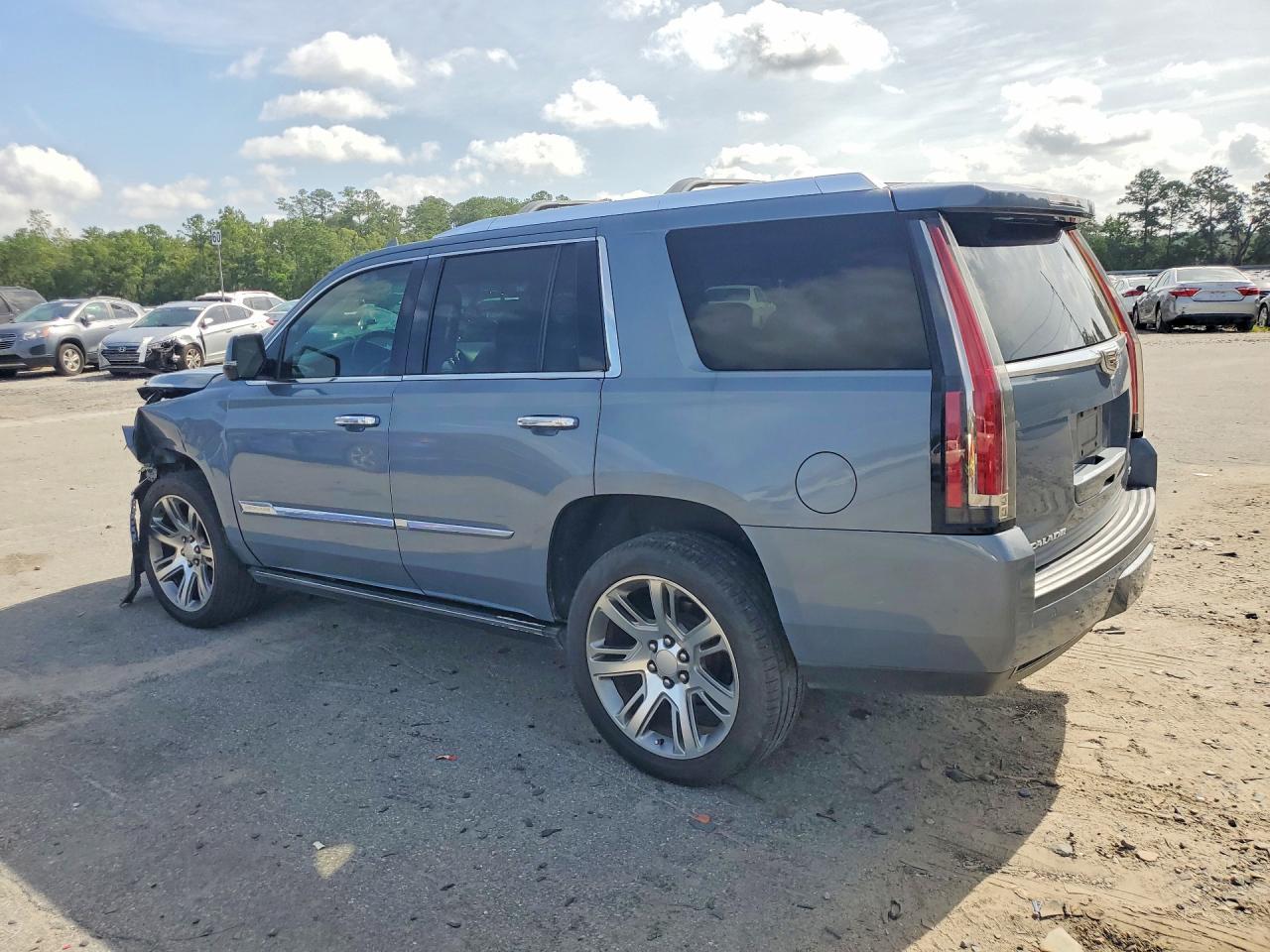 2015 Cadillac Escalade Premium - zdjęcie 2