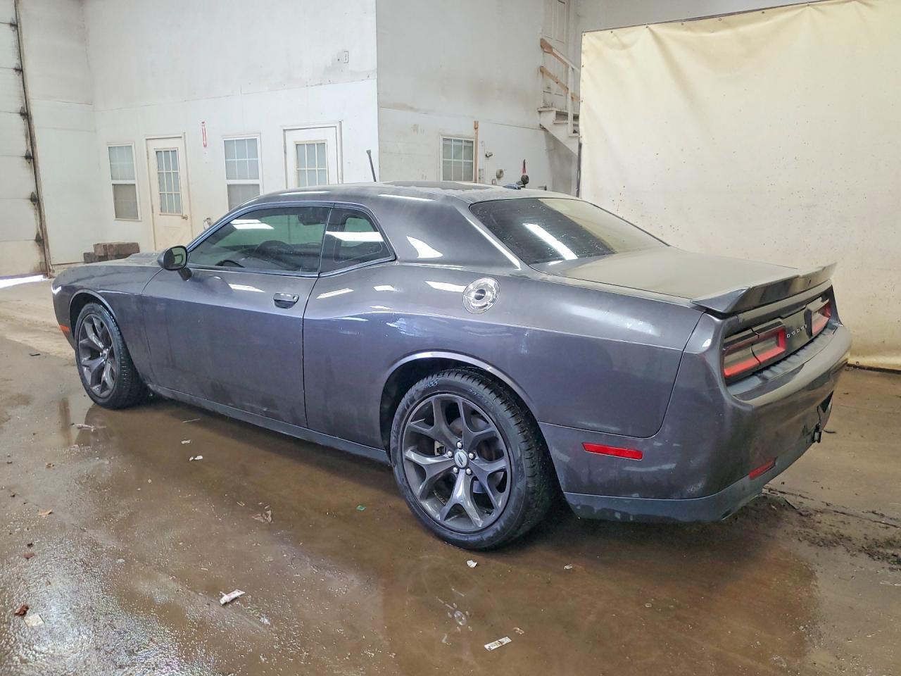 2015 Dodge Challenger Sxt - zdjęcie 2