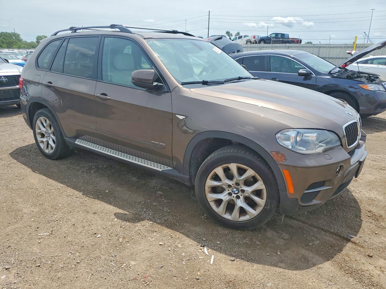 2013 BMW X5 xDrive35I - zdjęcie 4