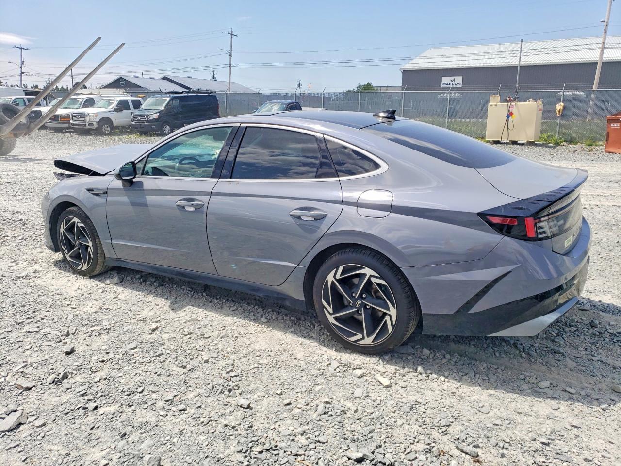 2024 Hyundai Sonata Preferred-Trend - zdjęcie 2