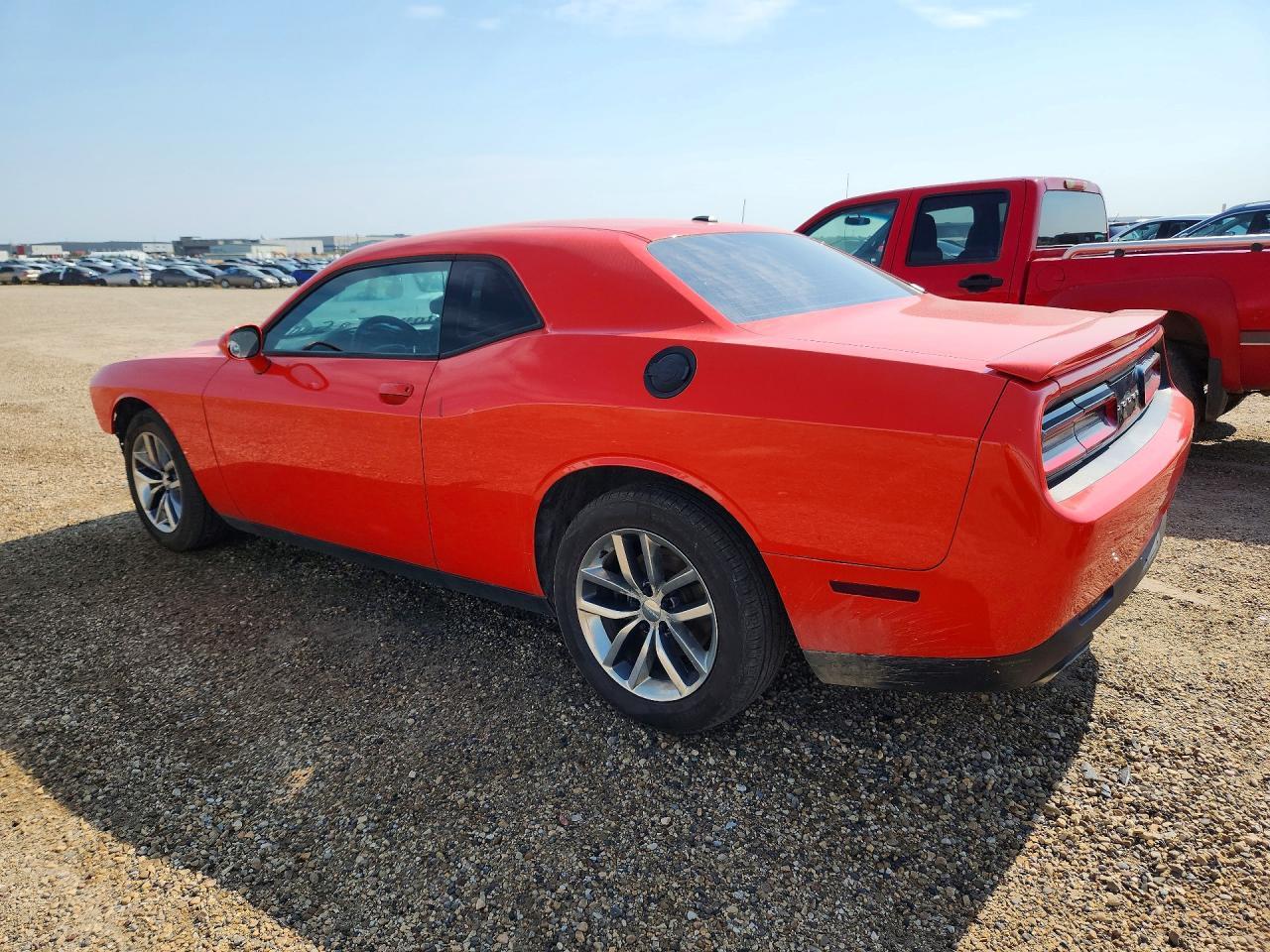2017 Dodge Challenger Sxt - zdjęcie 2