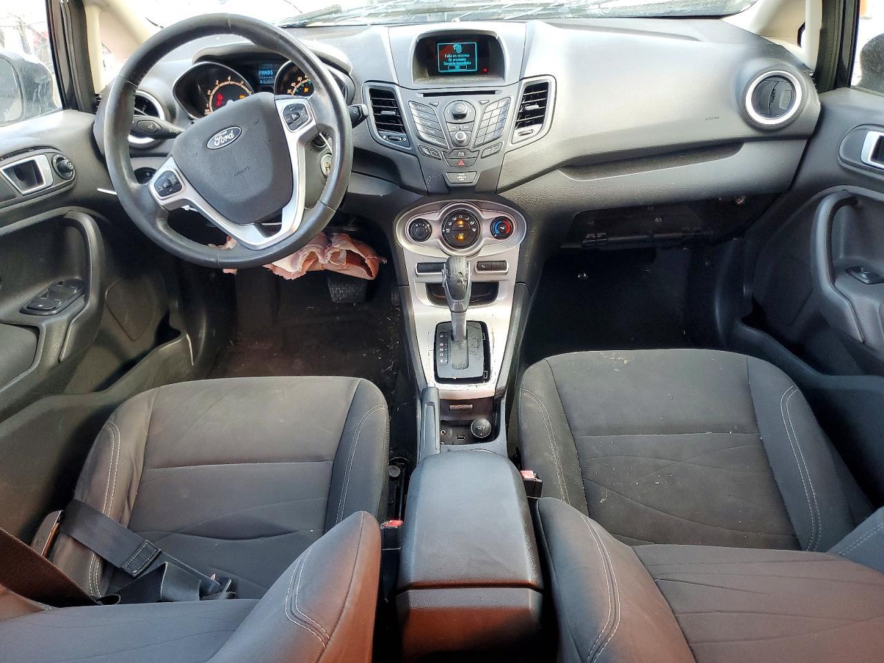 2014 Ford Fiesta Se - zdjęcie 8