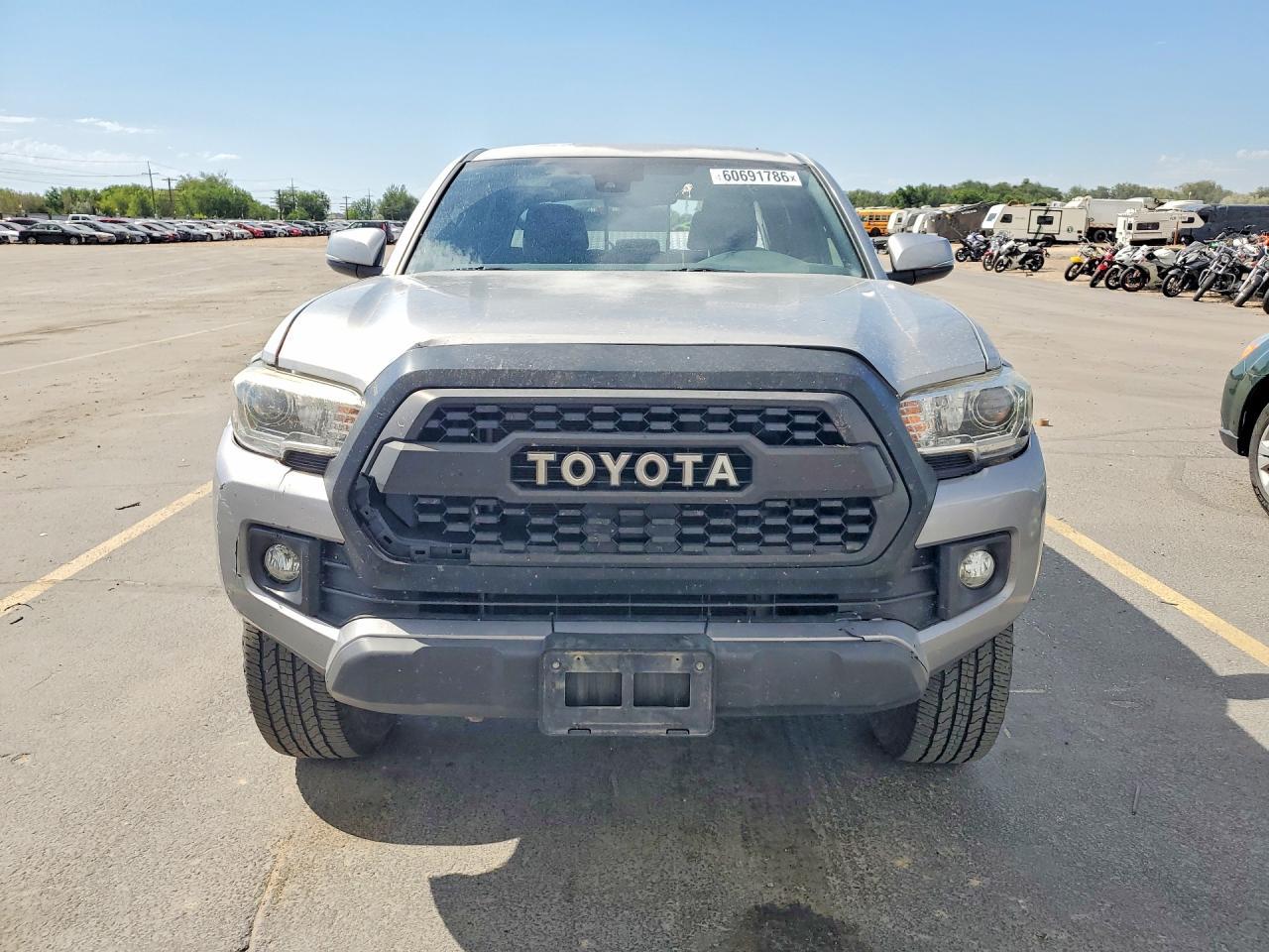 2018 Toyota Tacoma Trd Off-Road - zdjęcie 5