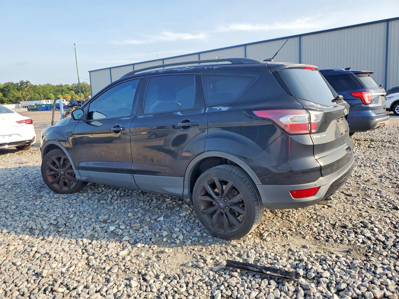 2017 Ford Escape Se - zdjęcie 2