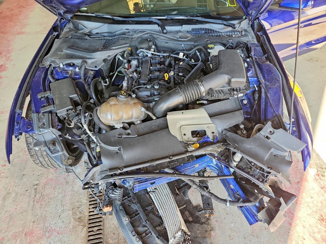 2015 Ford Mustang - zdjęcie 11