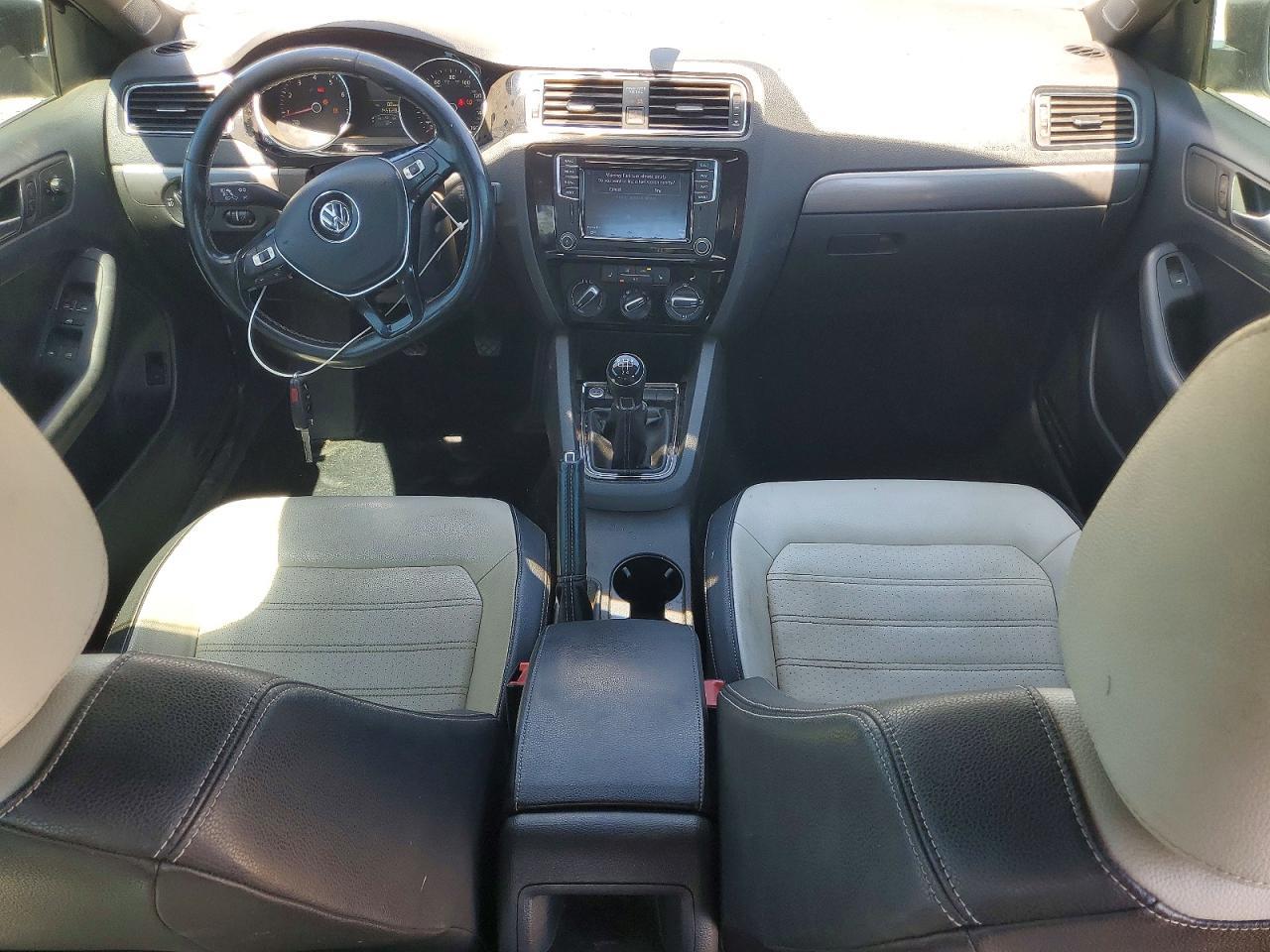 2016 Volkswagen Jetta Sport - zdjęcie 8