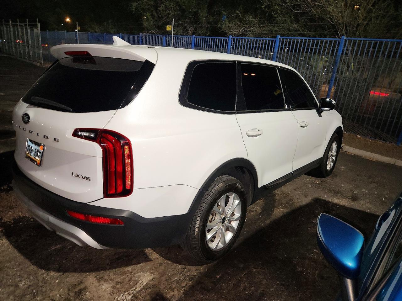 2020 Kia Telluride Lx - zdjęcie 3