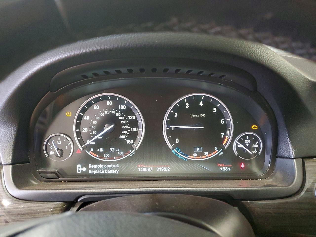 2015 BMW Seria 5 528i - zdjęcie 9