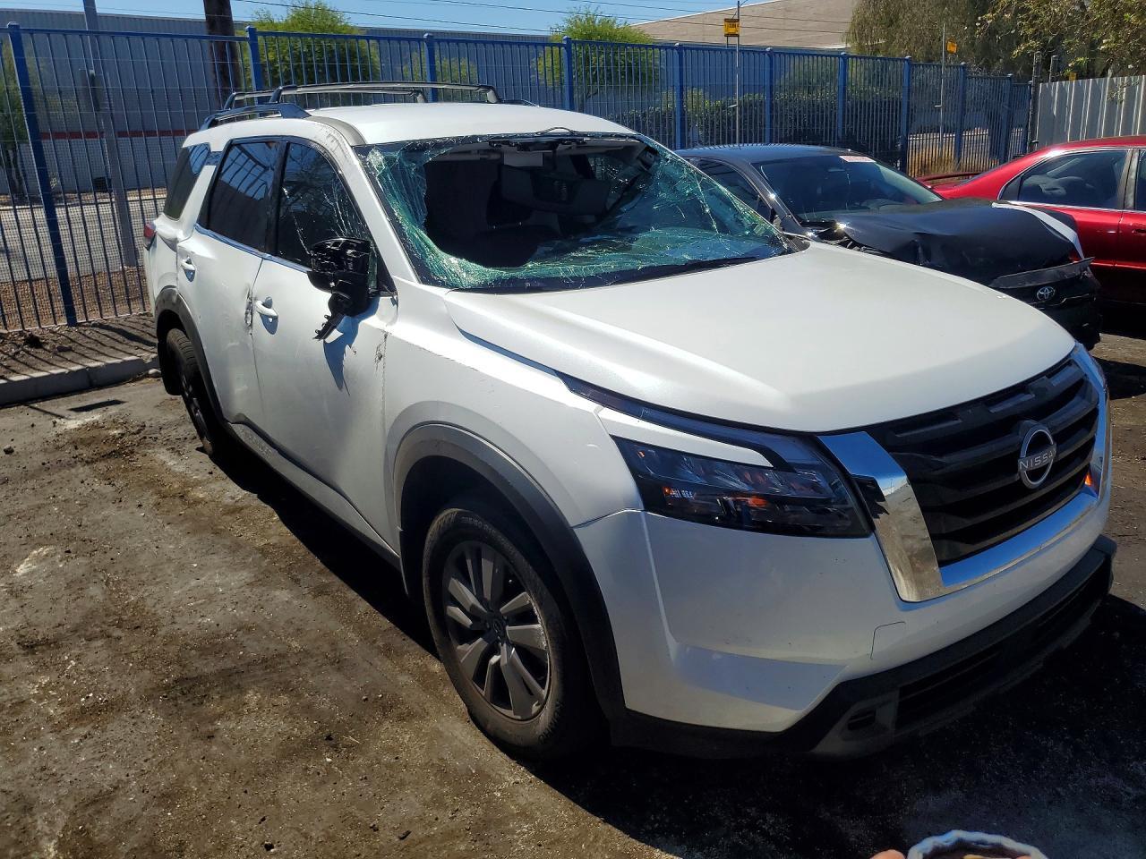 2025 Nissan Pathfinder Sv - zdjęcie 4