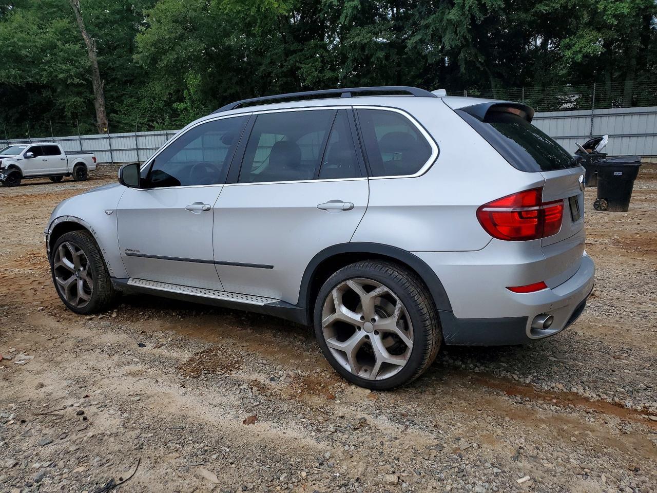 2013 BMW X5 xDrive35D - zdjęcie 2