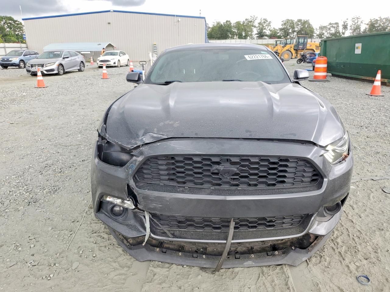 Ford Mustang - zdjęcie 5
