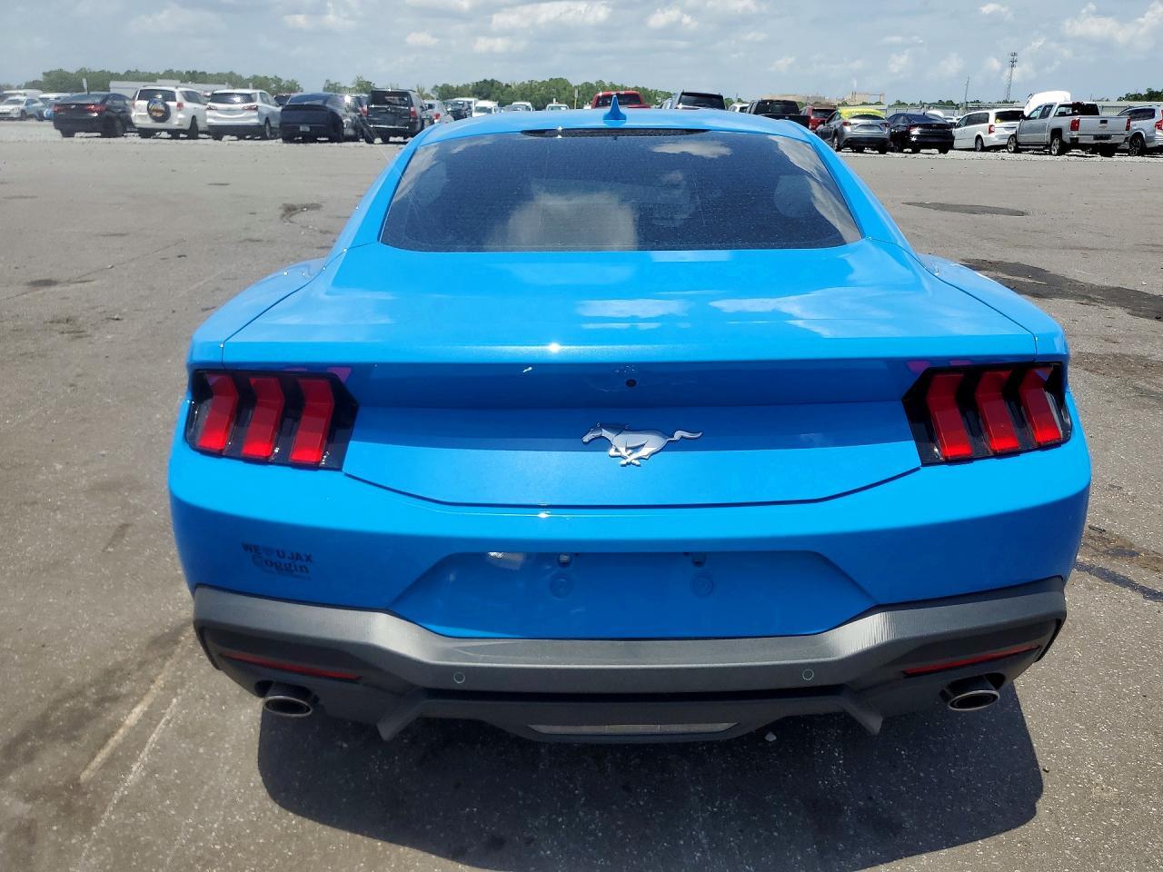 2026 Ford Mustang - zdjęcie 6