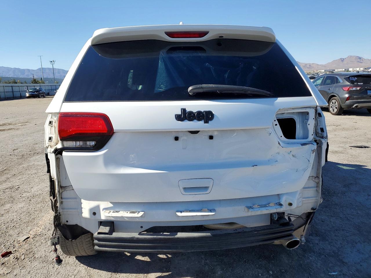 2021 Jeep Grand Cherokee Laredo - zdjęcie 6
