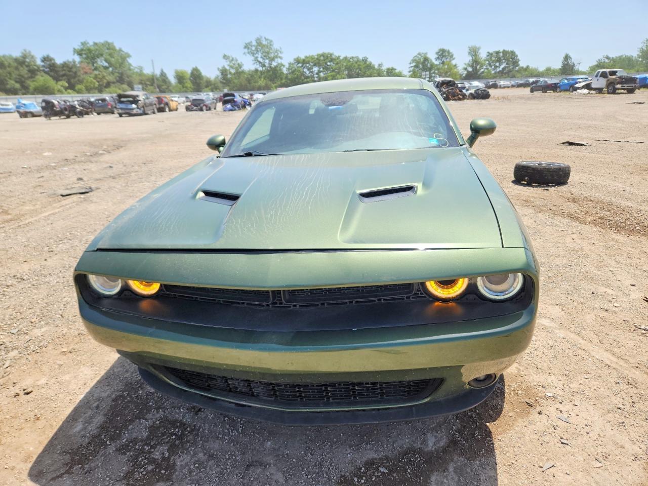 2022 Dodge Challenger Sxt - zdjęcie 5