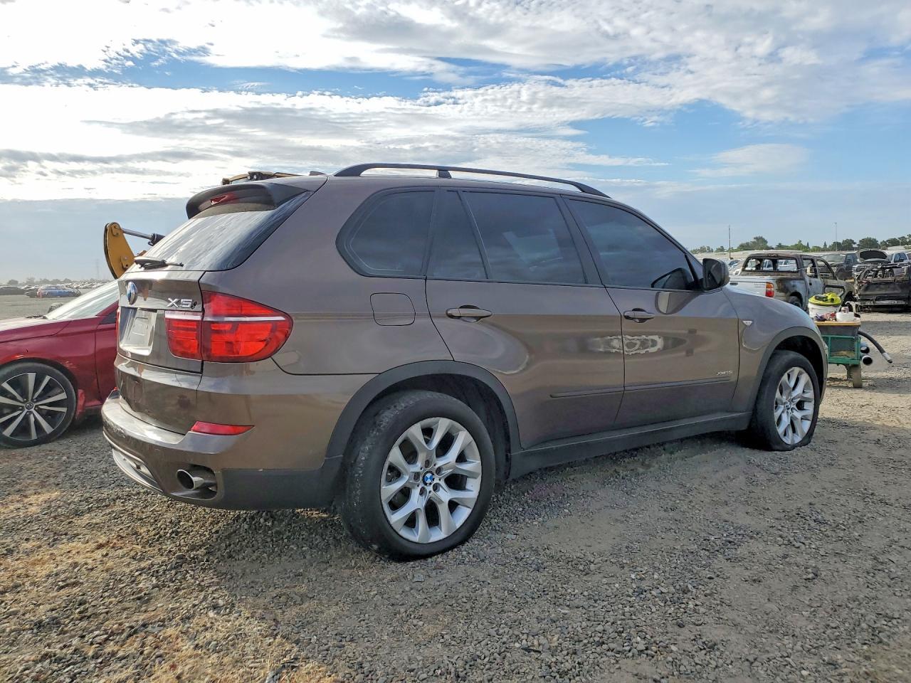 2013 BMW X5 xDrive35I - zdjęcie 3