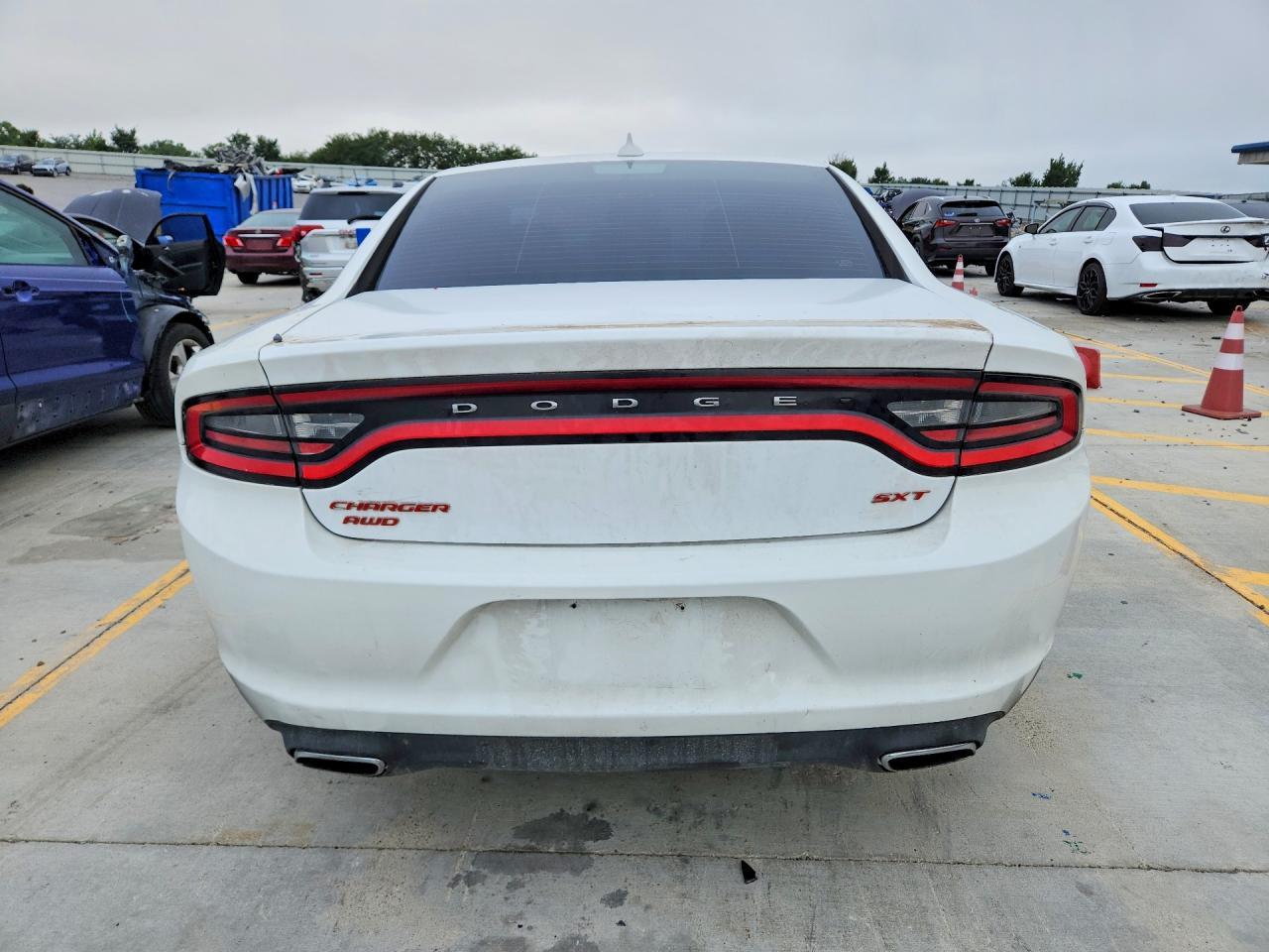 2016 Dodge Charger Sxt - zdjęcie 6