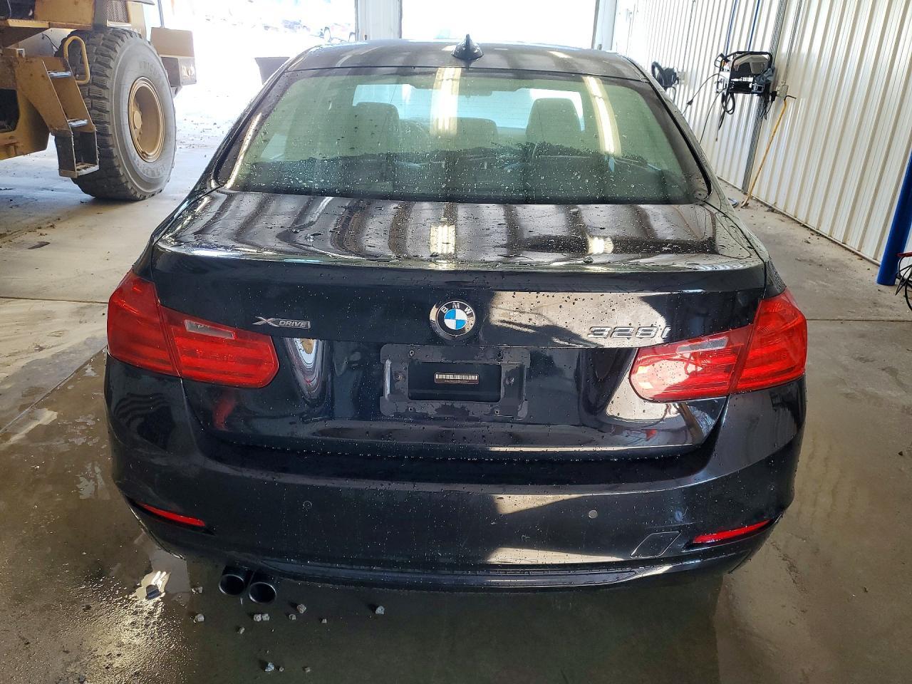 2013 BMW Seria 3 328i - zdjęcie 6
