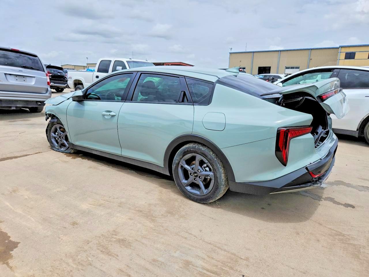 2026 Kia K4 Lxs - zdjęcie 2