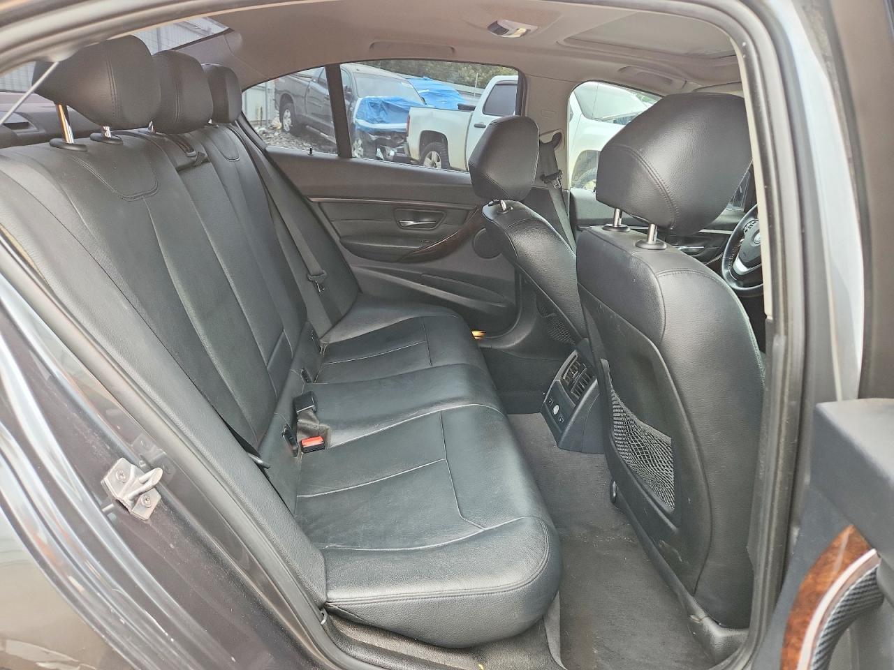2015 BMW Seria 3 328i - zdjęcie 10
