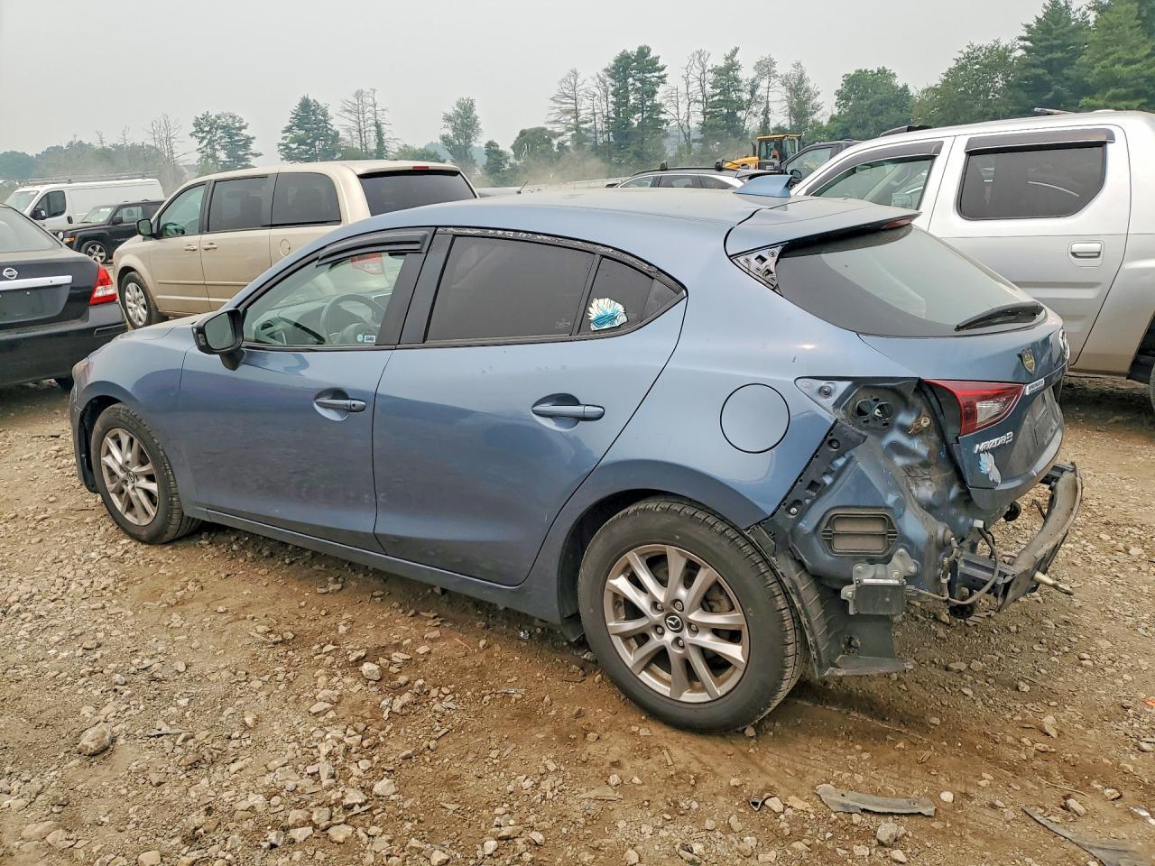 2015 Mazda 3 Grand Touring - zdjęcie 2
