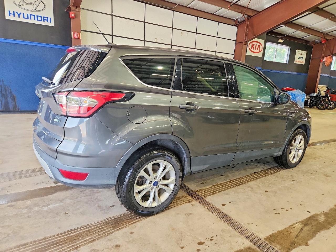 2017 Ford Escape Se - zdjęcie 3