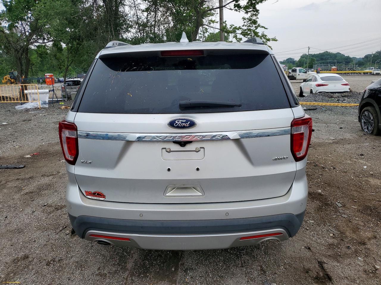 2017 Ford Explorer Xlt - zdjęcie 6