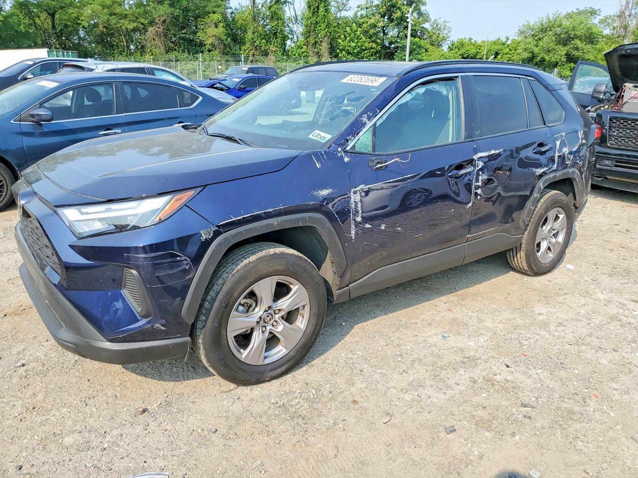 2025 Toyota Rav4 Xle - zdjęcie główne