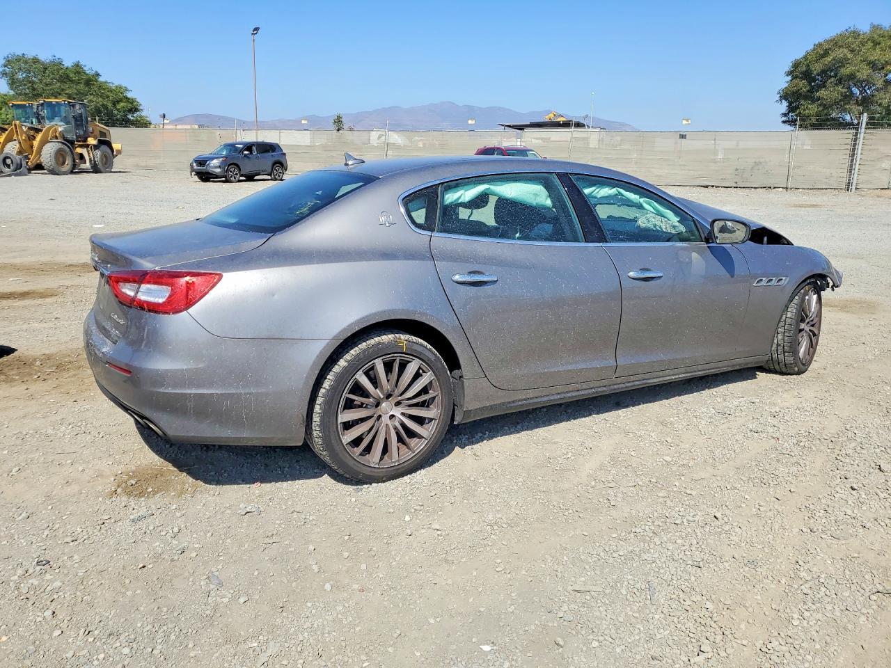 2017 Maserati Quattroporte S - zdjęcie 3