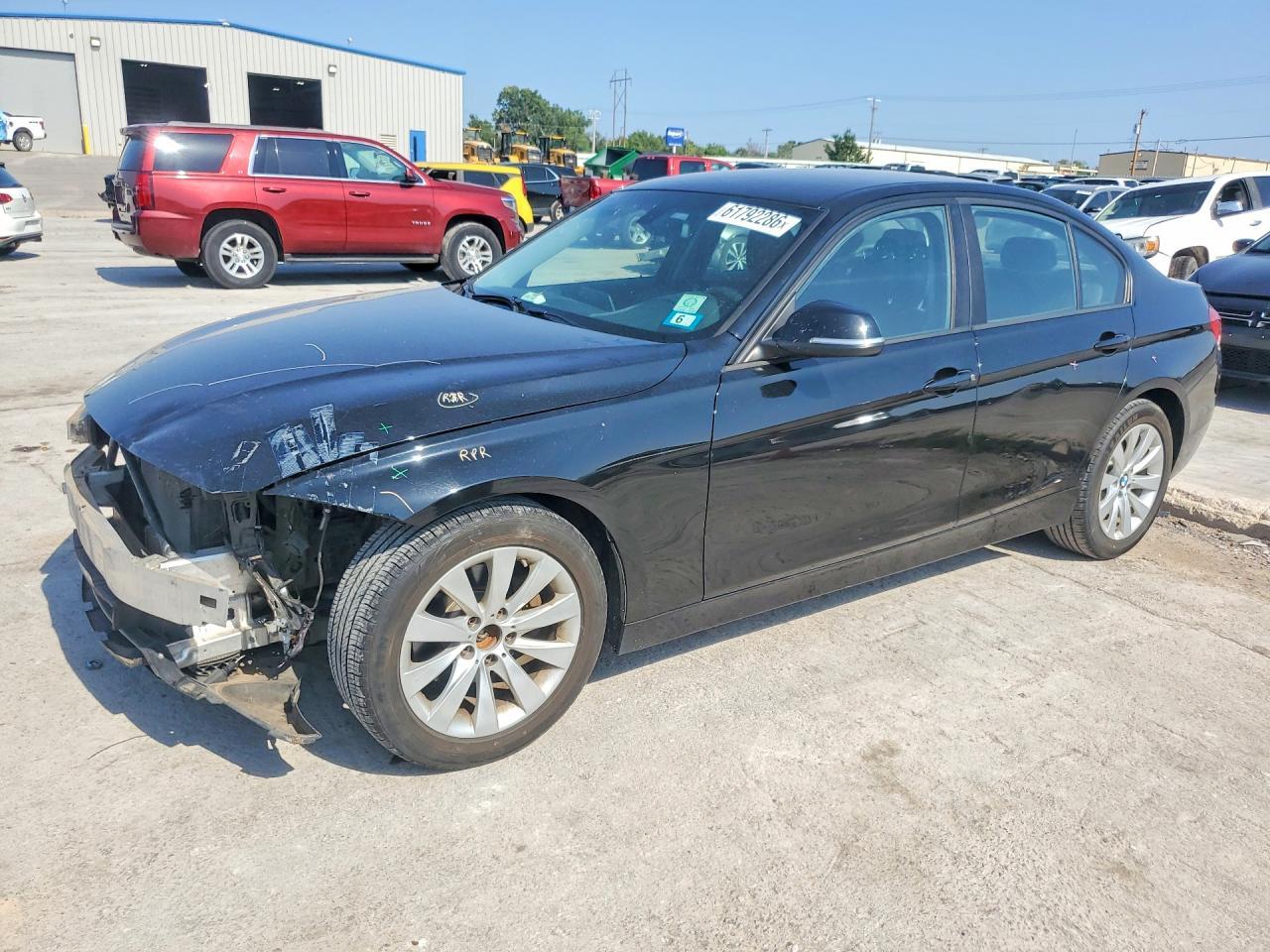 2018 BMW Seria 3 320i - zdjęcie główne