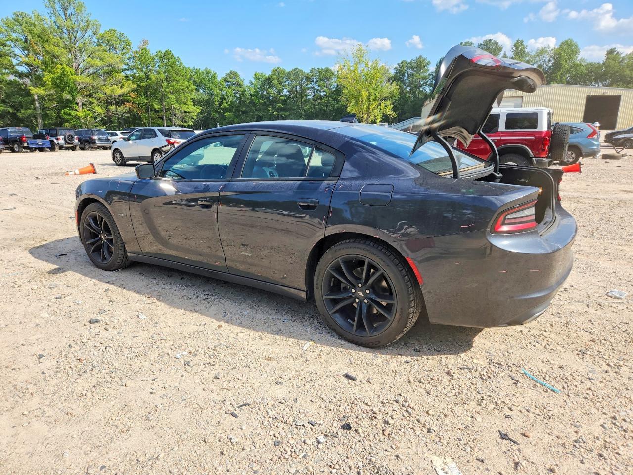 2017 Dodge Charger R/T - zdjęcie 2