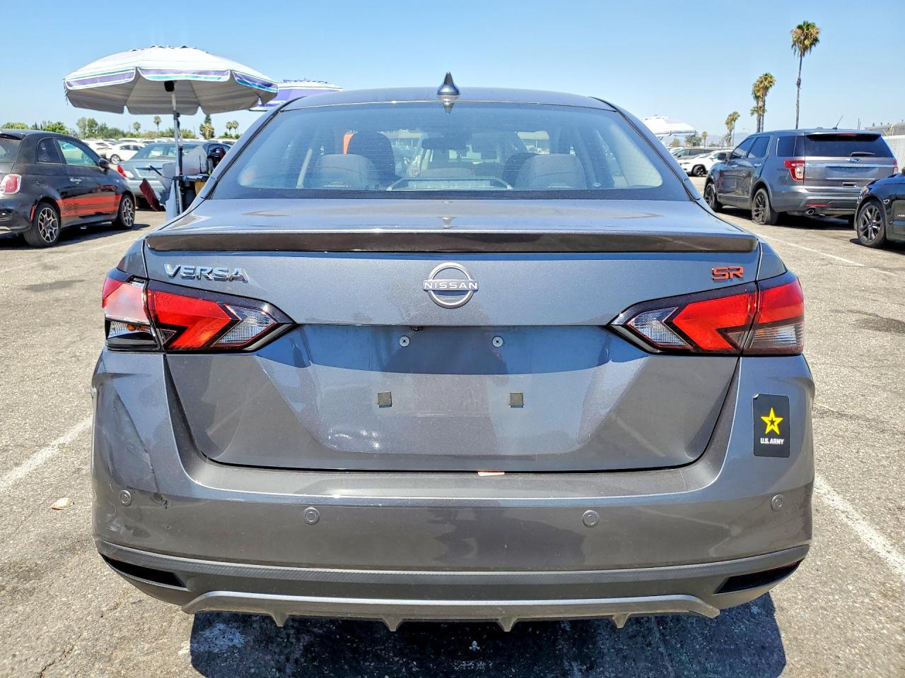 2025 Nissan Versa Sr - zdjęcie 6