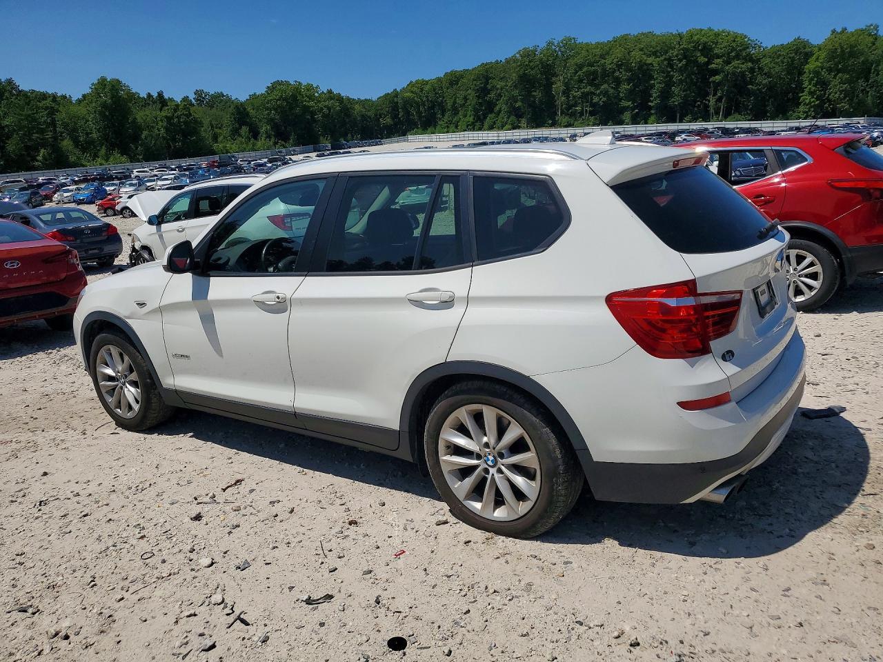2016 BMW X3 xDrive28I - zdjęcie 2