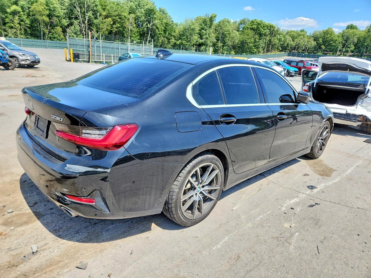 2020 BMW 330I - zdjęcie 3
