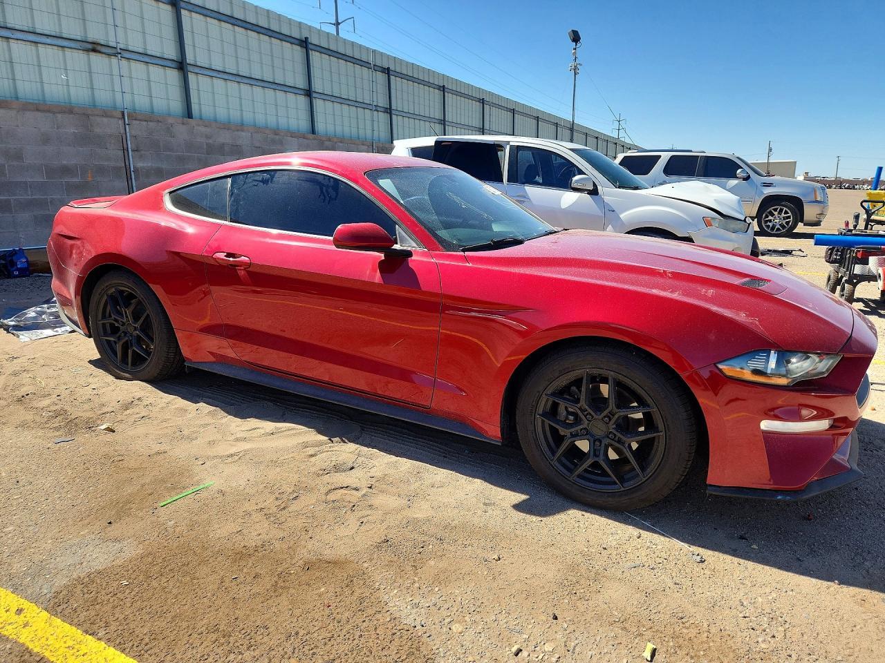 2020 Ford Mustang - zdjęcie 4