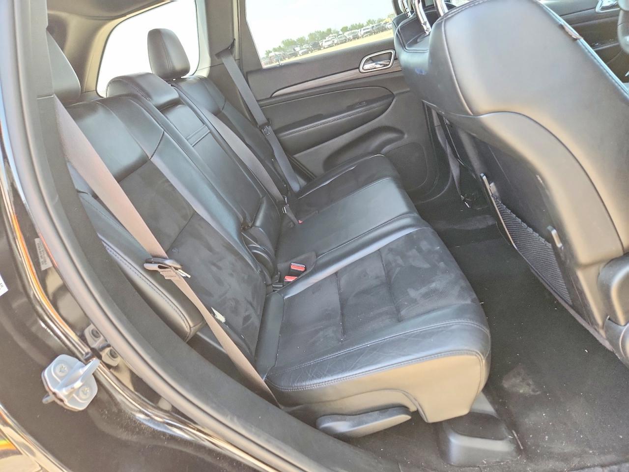 2019 Jeep Grand Cherokee Laredo - zdjęcie 11