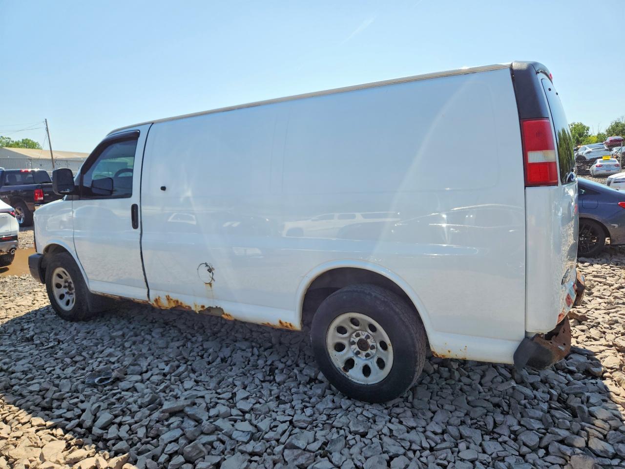 2014 Chevrolet Express G1500 - zdjęcie 2