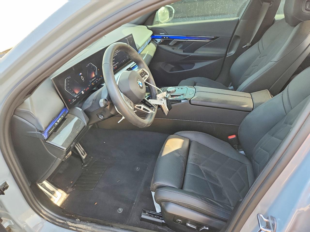 2024 BMW Seria 5 540i - zdjęcie 7