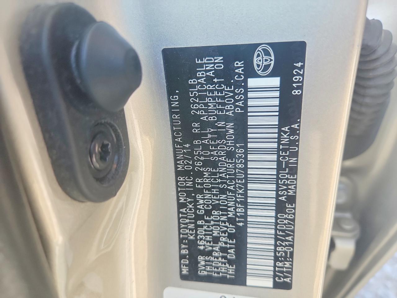 2014 Toyota Camry Le - zdjęcie 12