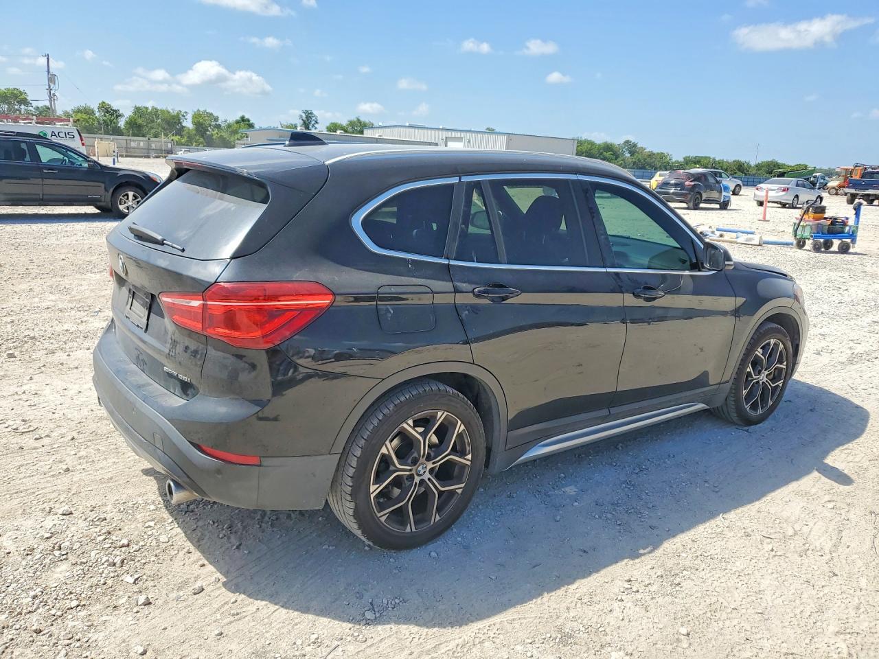 2020 BMW X1 Sdrive28I - zdjęcie 3