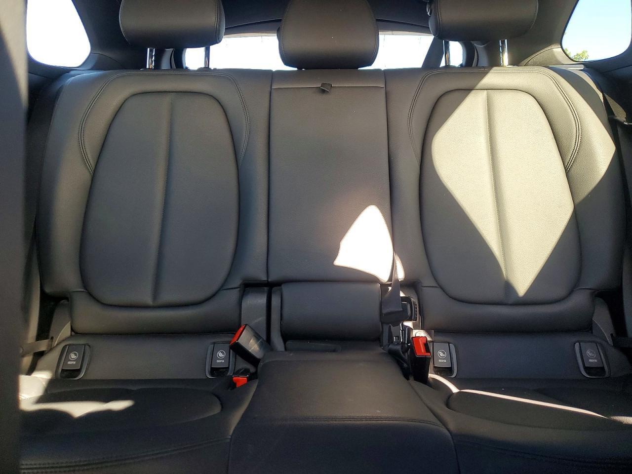 2017 BMW X1 xDrive28I - zdjęcie 10