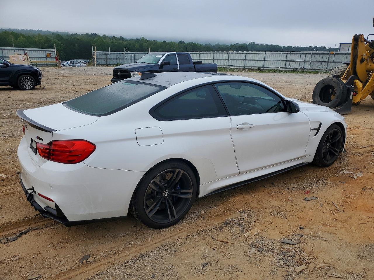 2015 BMW M4 - zdjęcie 3