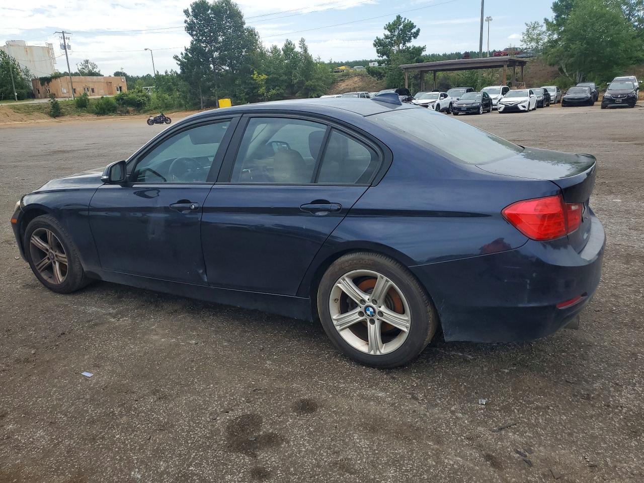 2014 BMW 320 I - zdjęcie 2