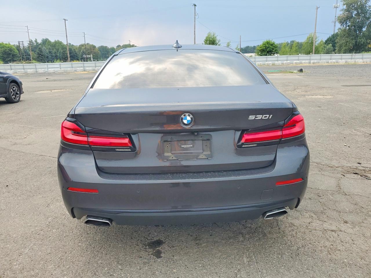 2021 BMW 530 I - zdjęcie 6