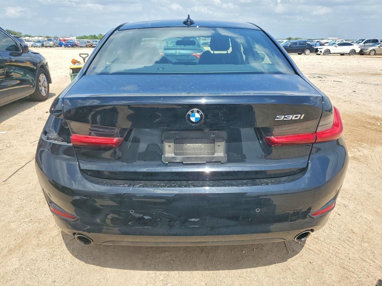 2020 BMW 330I - zdjęcie 6