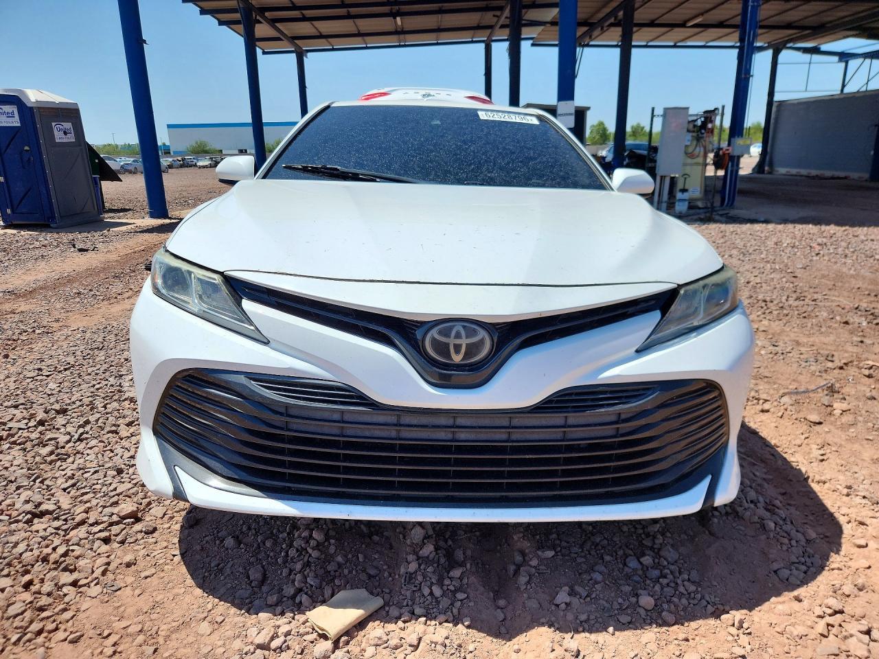 2019 Toyota Camry Le - zdjęcie 5