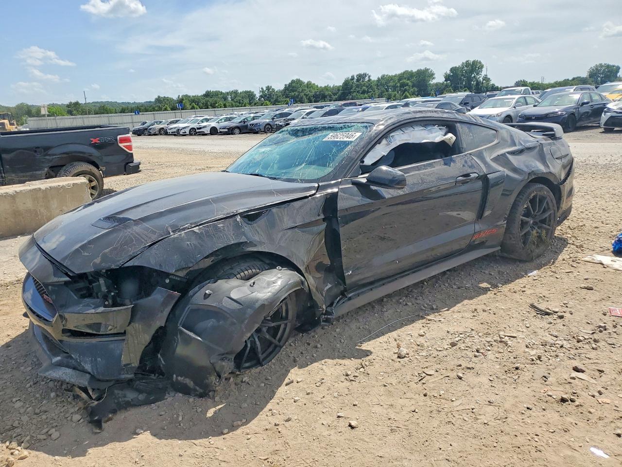 2022 Ford Mustang Gt - zdjęcie główne