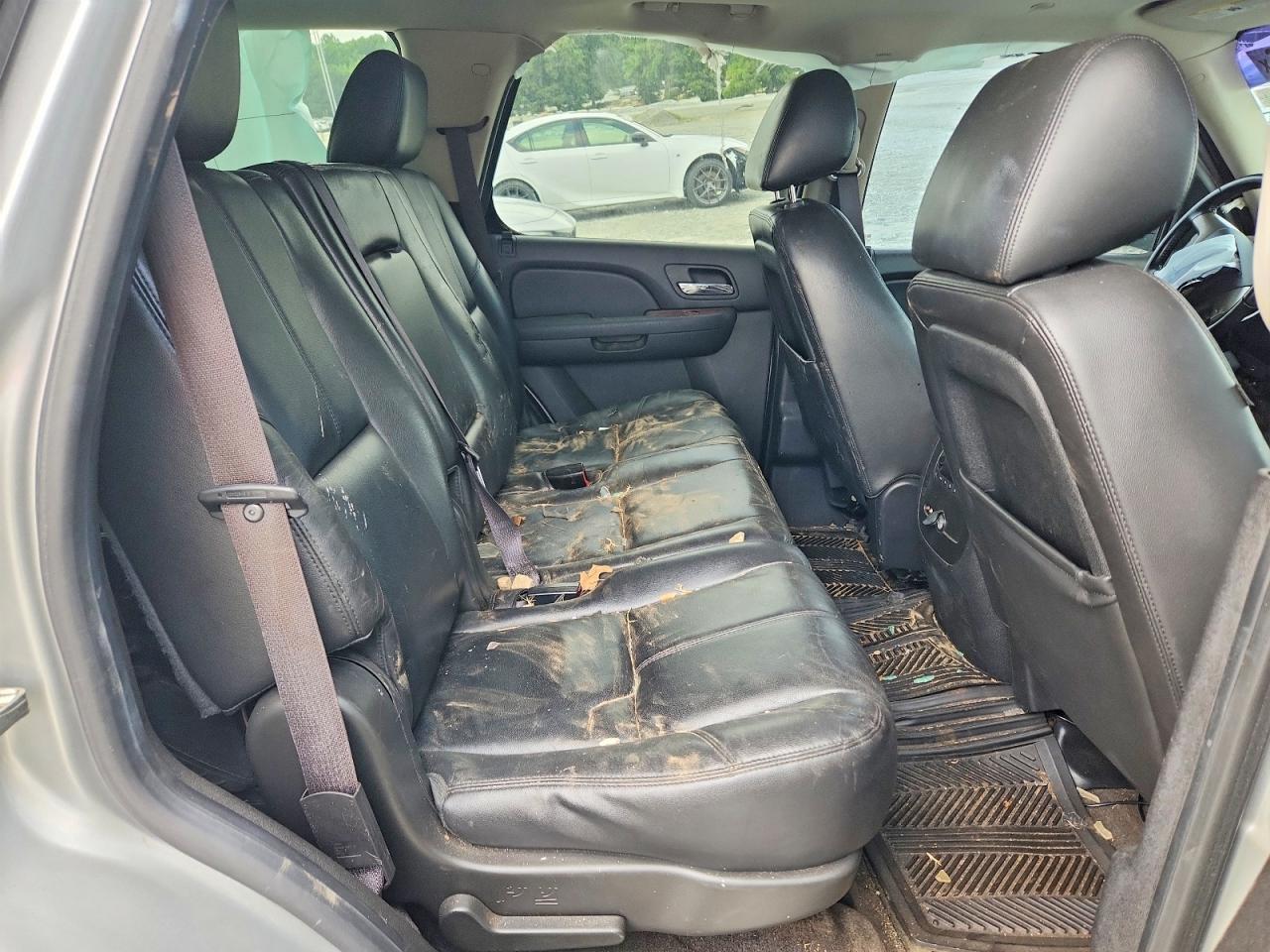2013 Chevrolet Tahoe C1500 Lt - zdjęcie 11