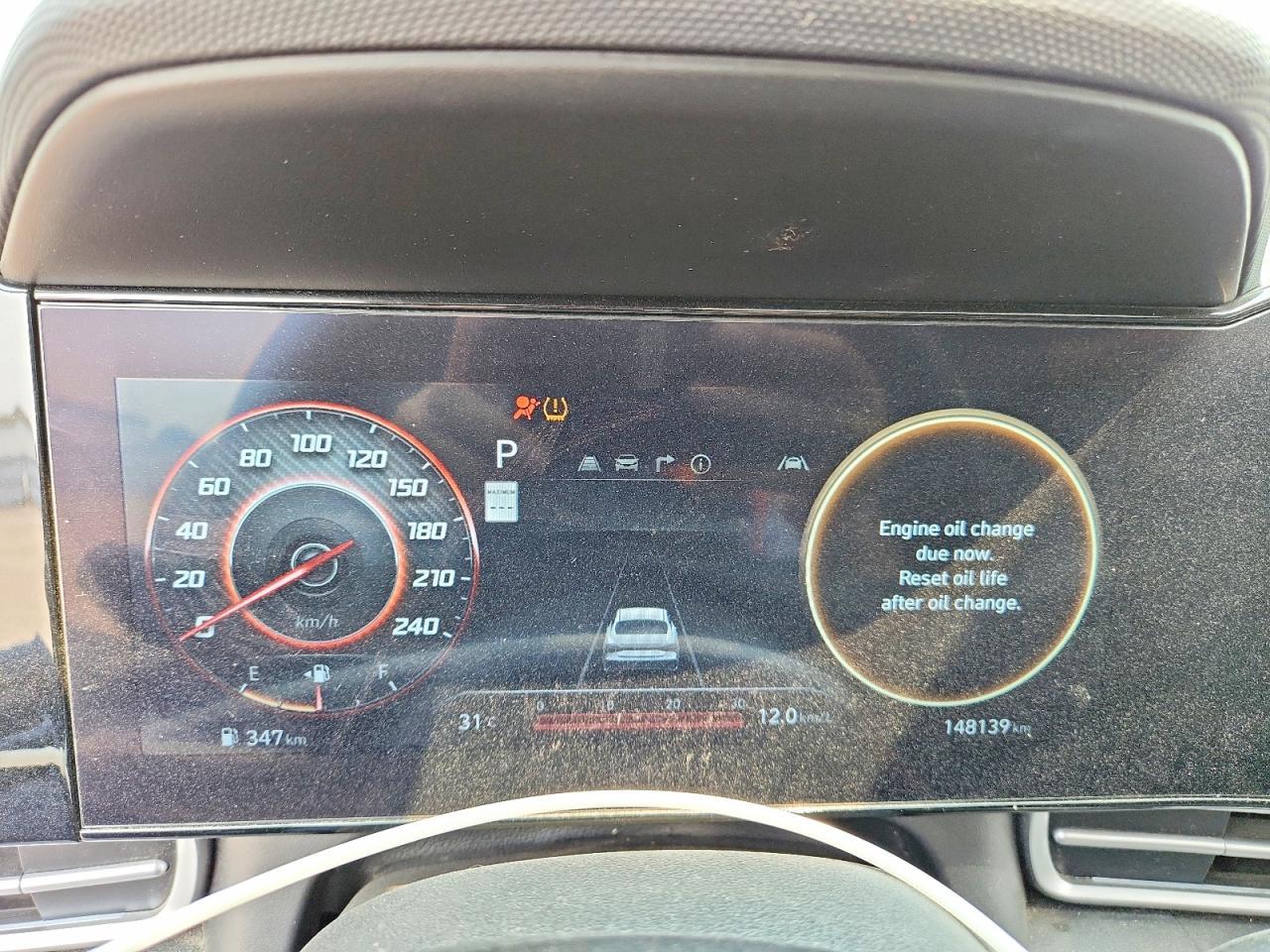 2024 Hyundai Elantra Luxury - zdjęcie 9