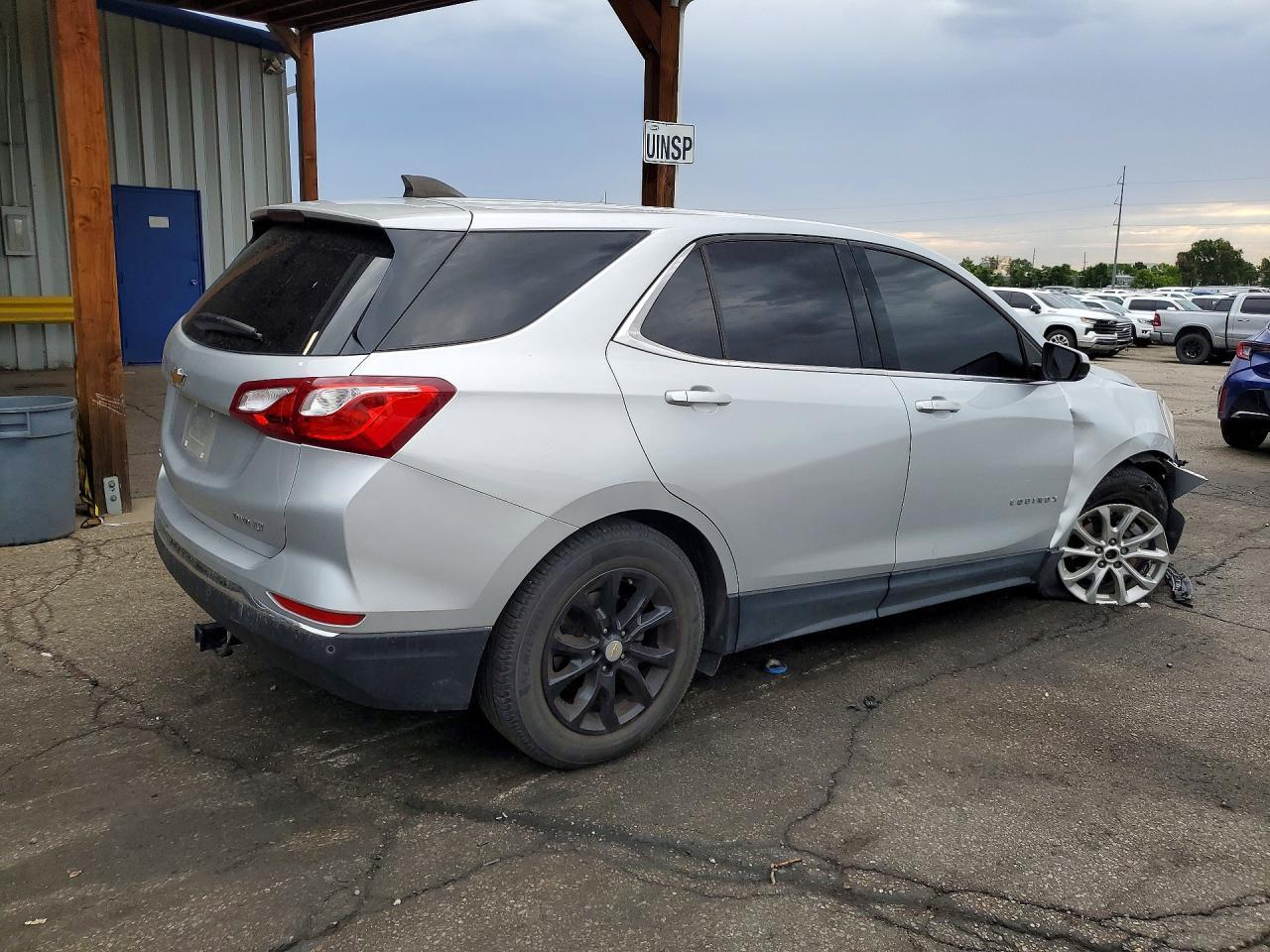 2020 Chevrolet Equinox Lt - zdjęcie 3