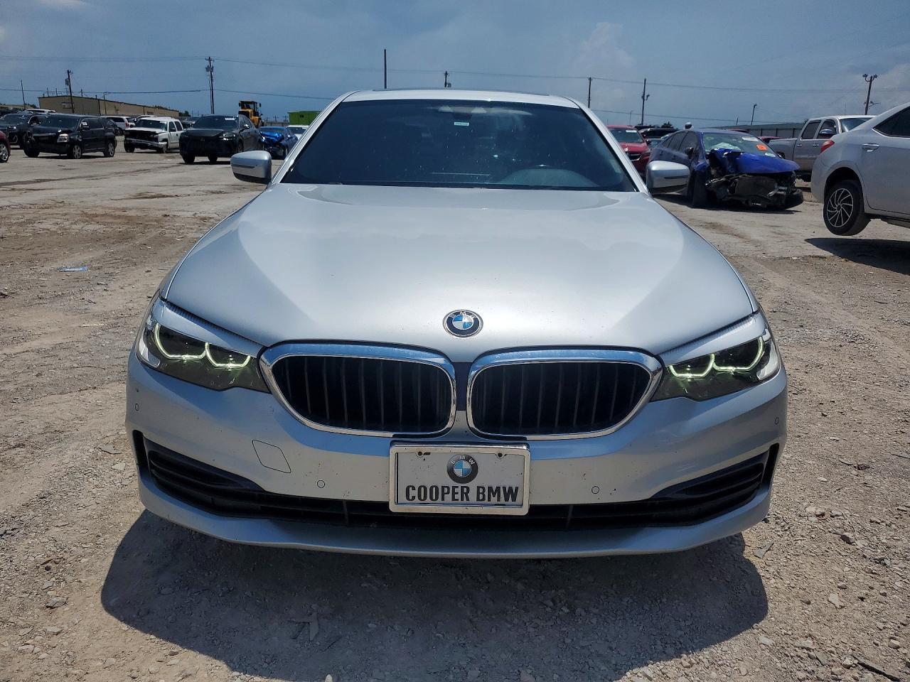 2019 BMW 530 Xi - zdjęcie 5